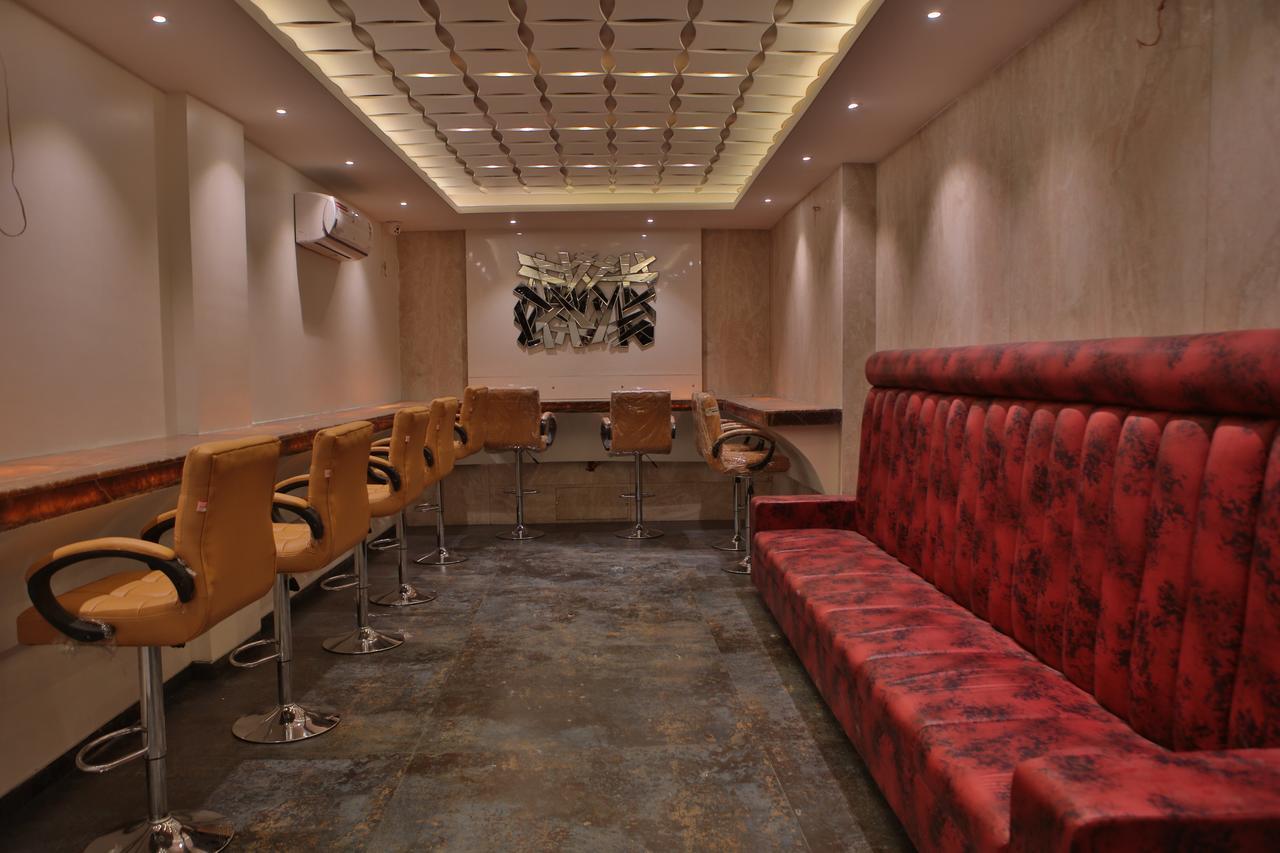 Hotel K P Pride Jalgaon Esterno foto